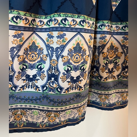 💙Printed Dress (Size Small) - Picture 10 of 12